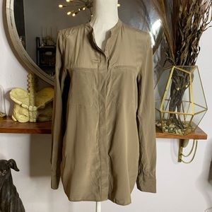 Vince Mushroom brown mandarin collar pocket front silk button down Size 8